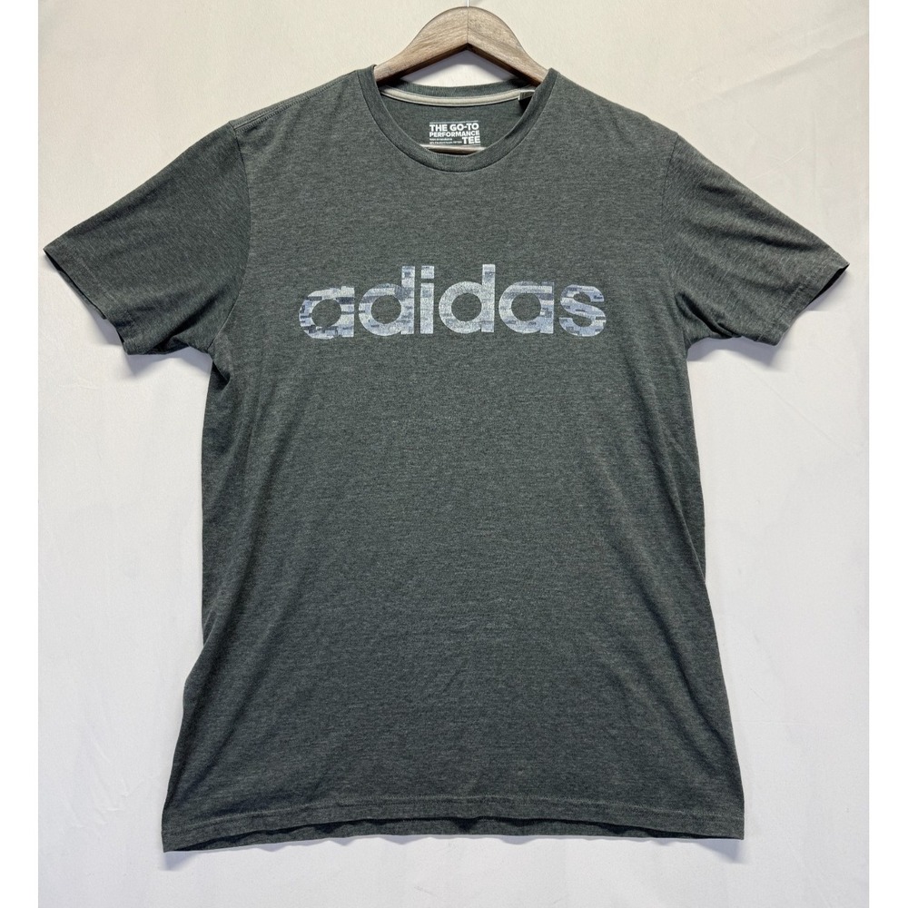 Adidas The Go To Performance T Shirt Mens Medium Heather Gray Camo Spellout Logo